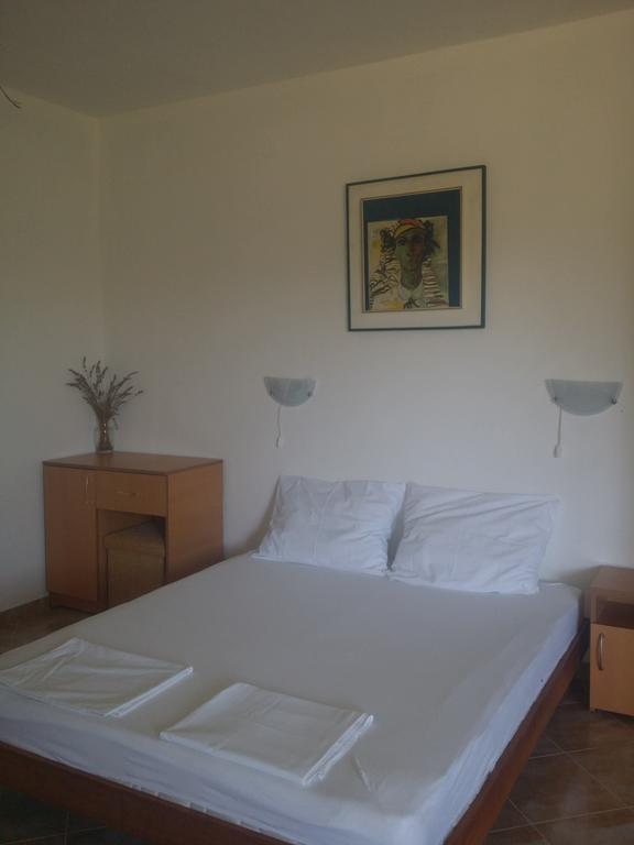 Luce Di Sole Apartment อุลซิน ห้อง รูปภาพ