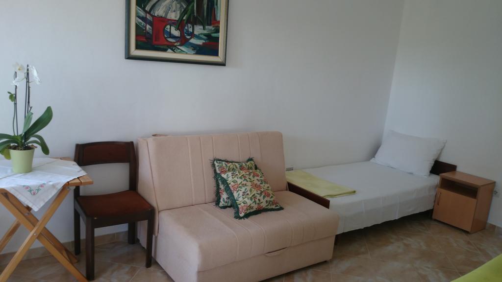 Luce Di Sole Apartment อุลซิน ภายนอก รูปภาพ