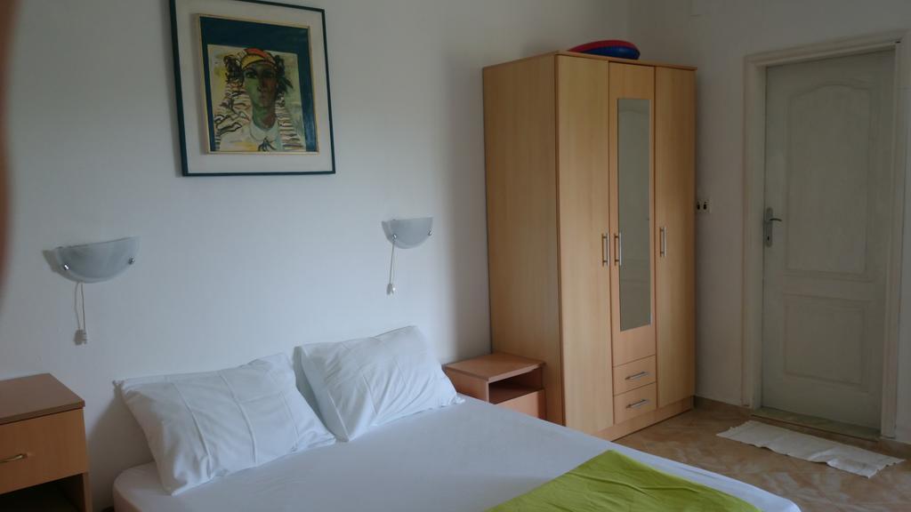 Luce Di Sole Apartment อุลซิน ภายนอก รูปภาพ