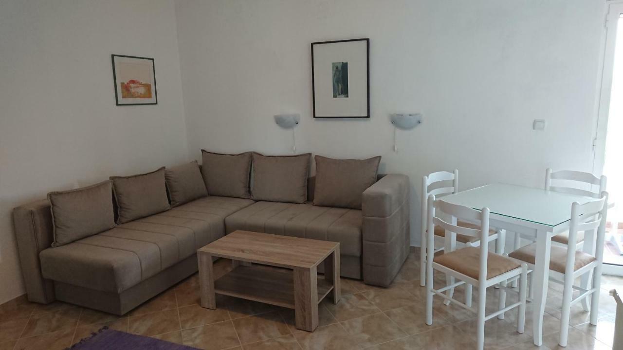 Luce Di Sole Apartment อุลซิน ภายนอก รูปภาพ